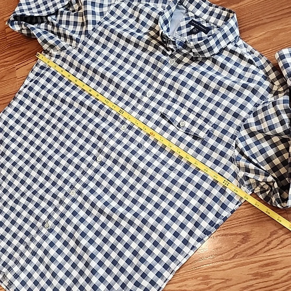 Banana republic xl 17-17 1/2 button down‎ long sleeve shirt